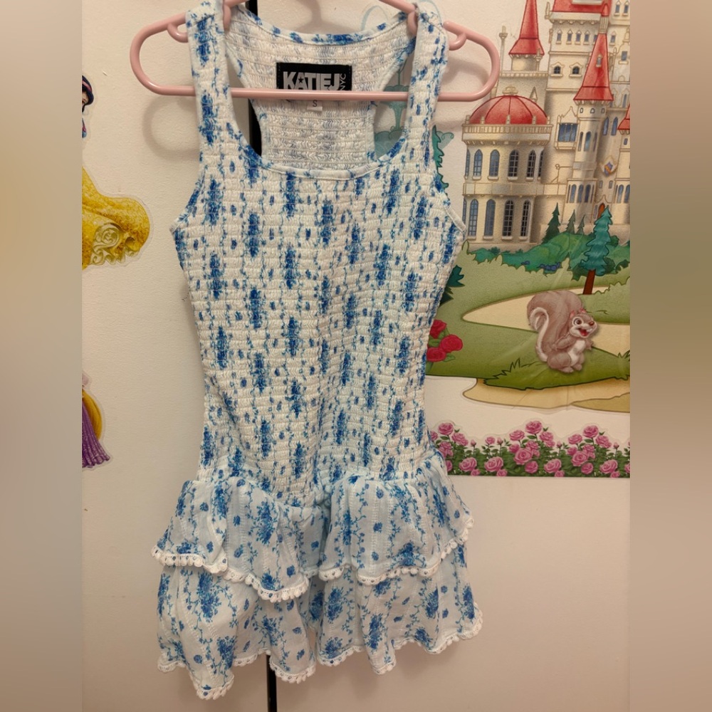 Katie J NYC Blue and White Textured Top size 7-8 tween